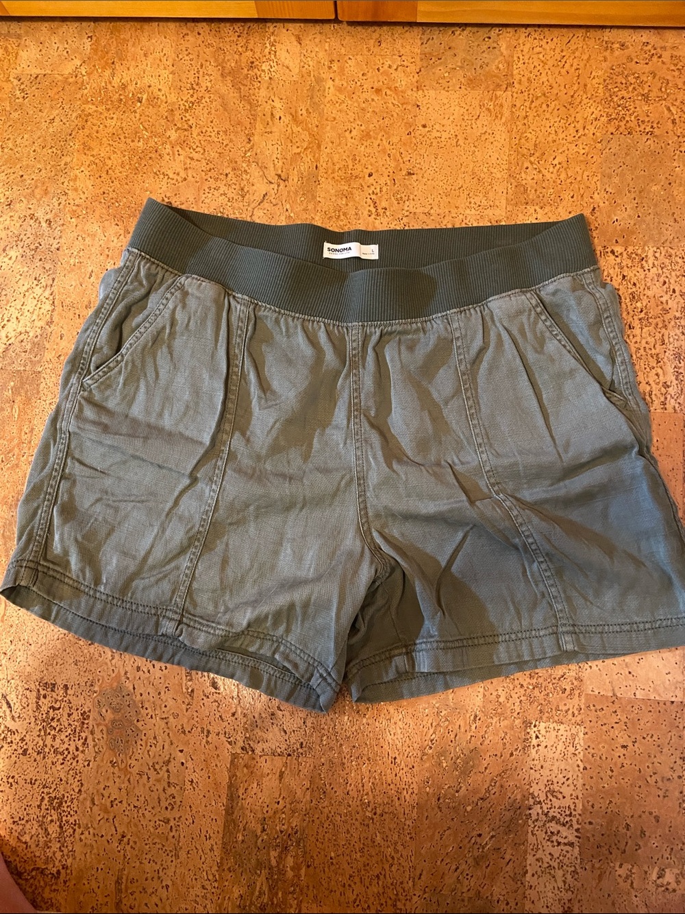 Sonoma Women's Shorts in Olive Green